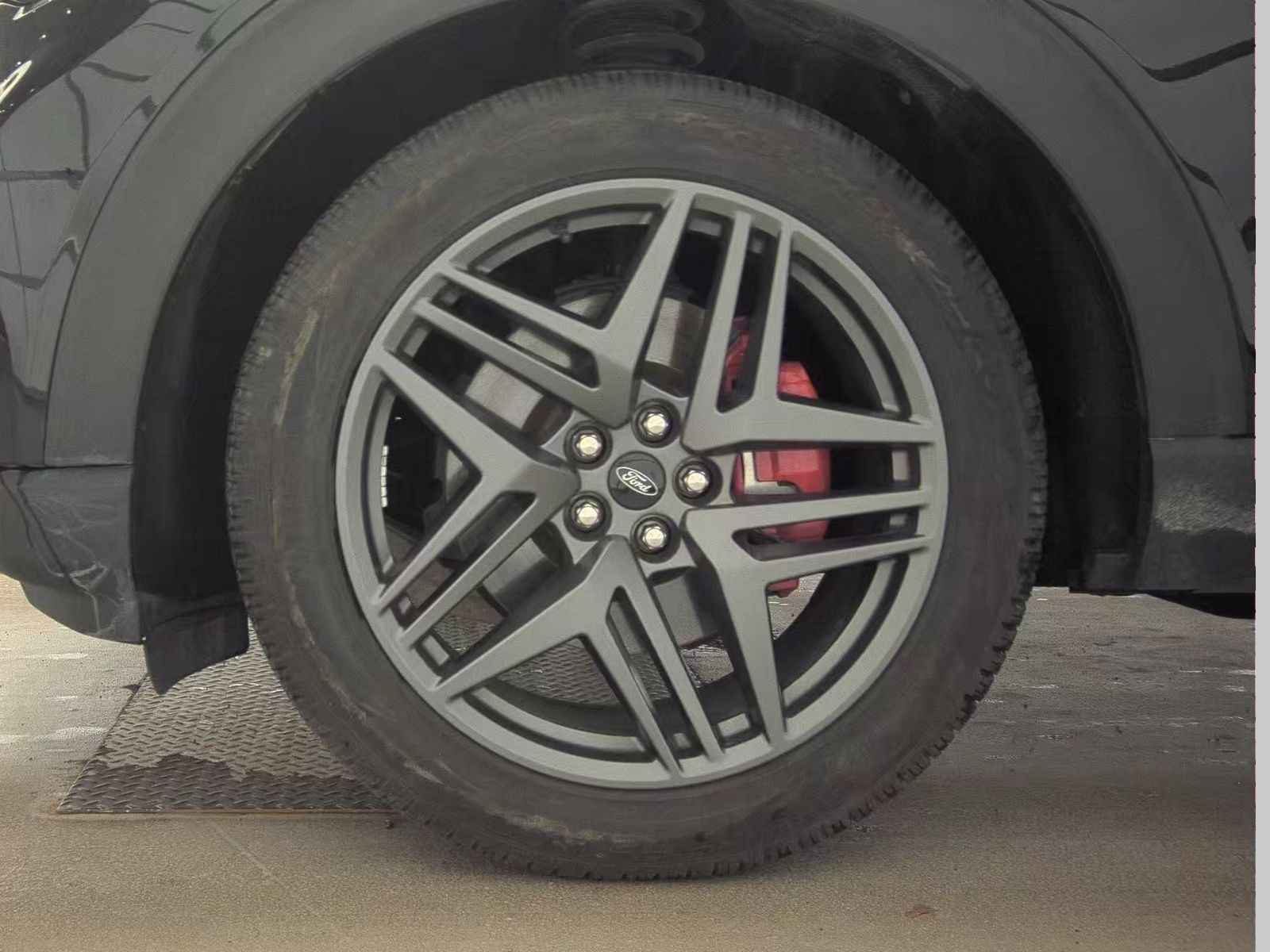 2025 Ford Explorer ST AWD