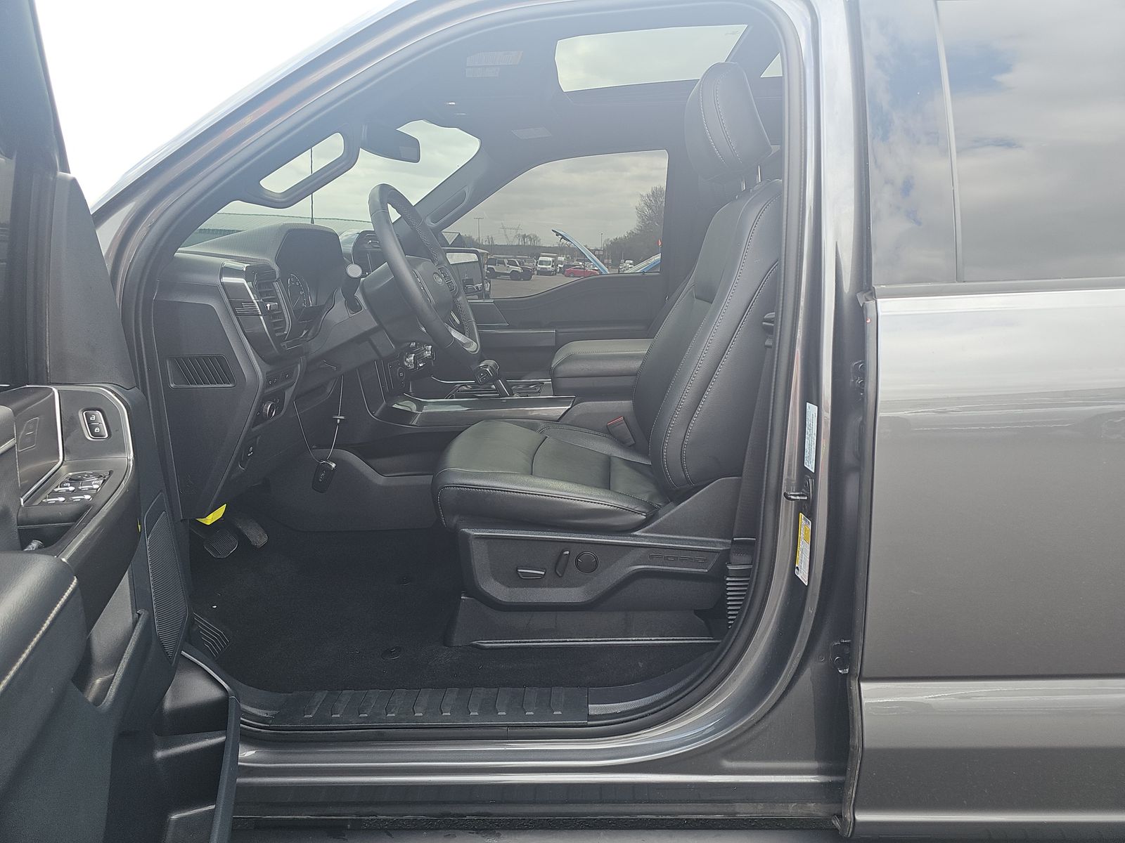 2023 Ford F-150 XLT AWD