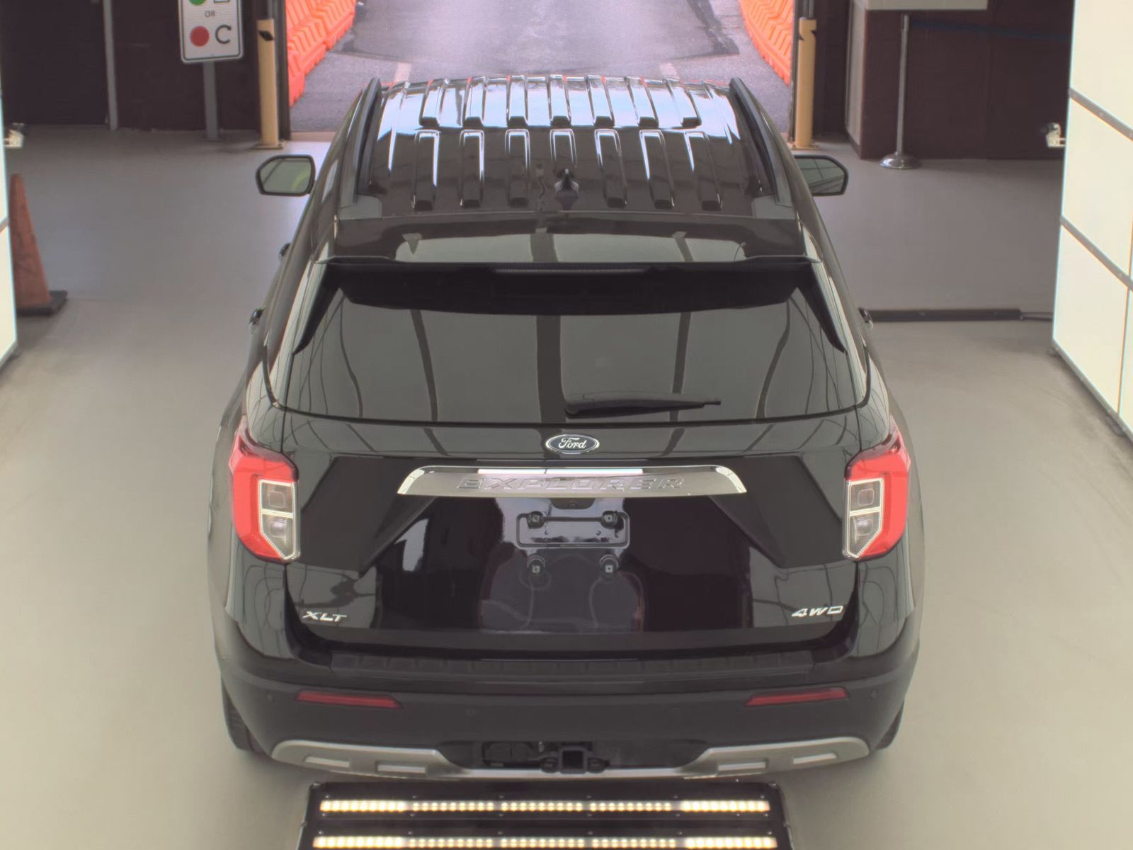 2023 Ford Explorer XLT AWD