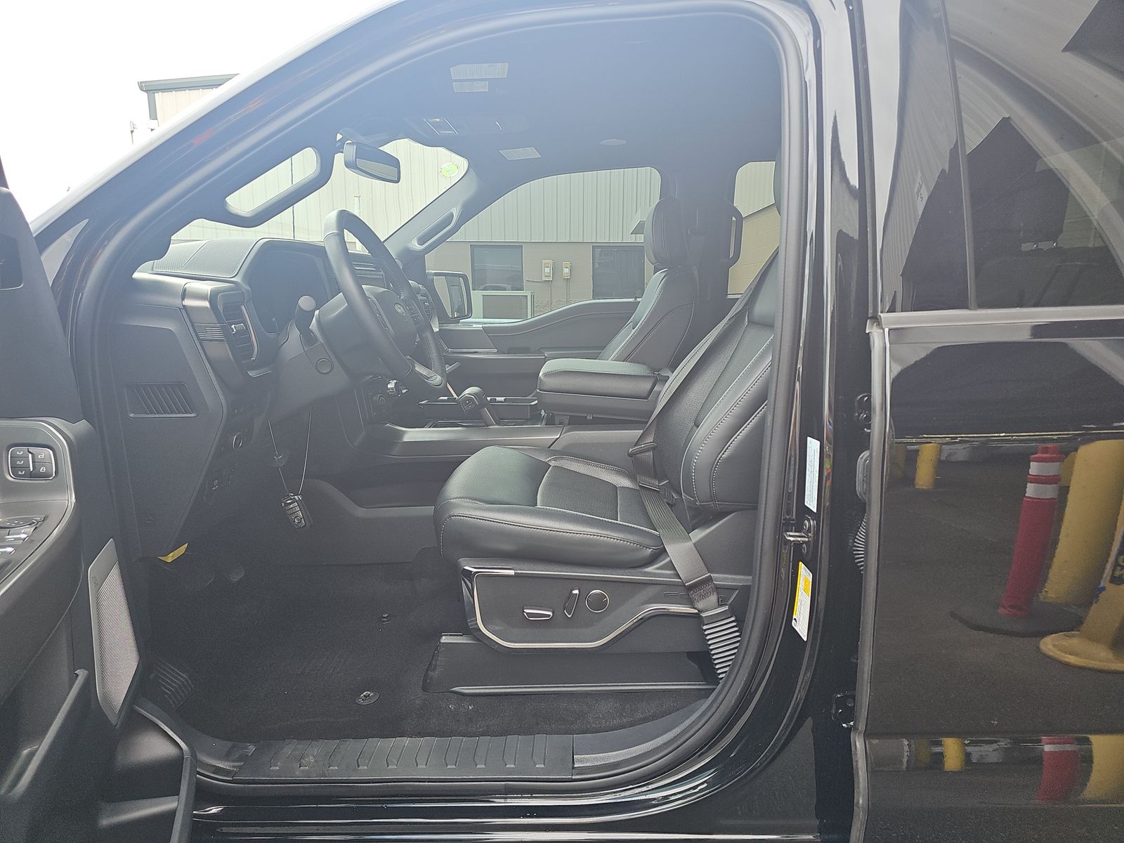 2024 Ford F-150 Hybrid Lariat AWD