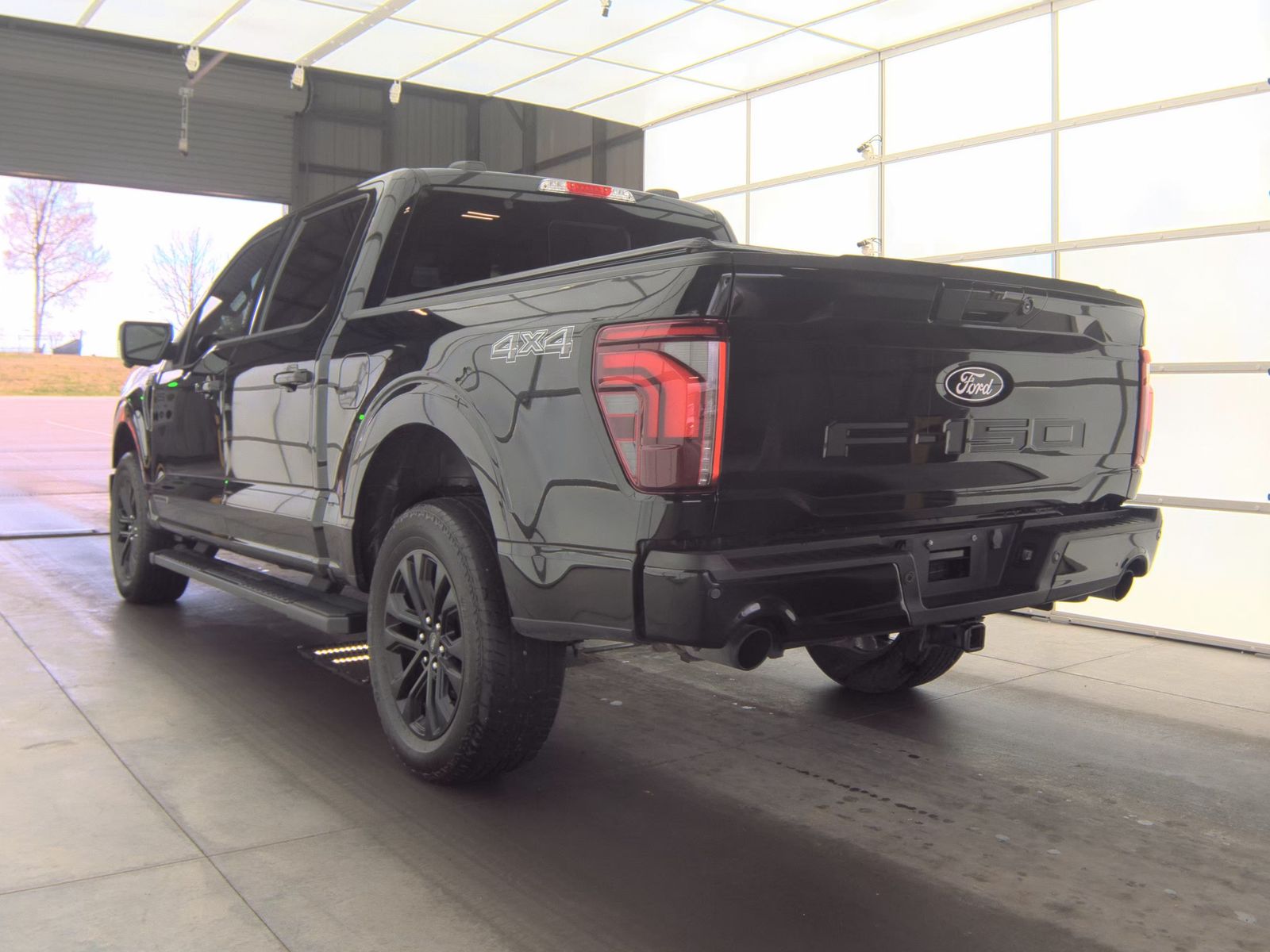 2024 Ford F-150 Hybrid Lariat AWD