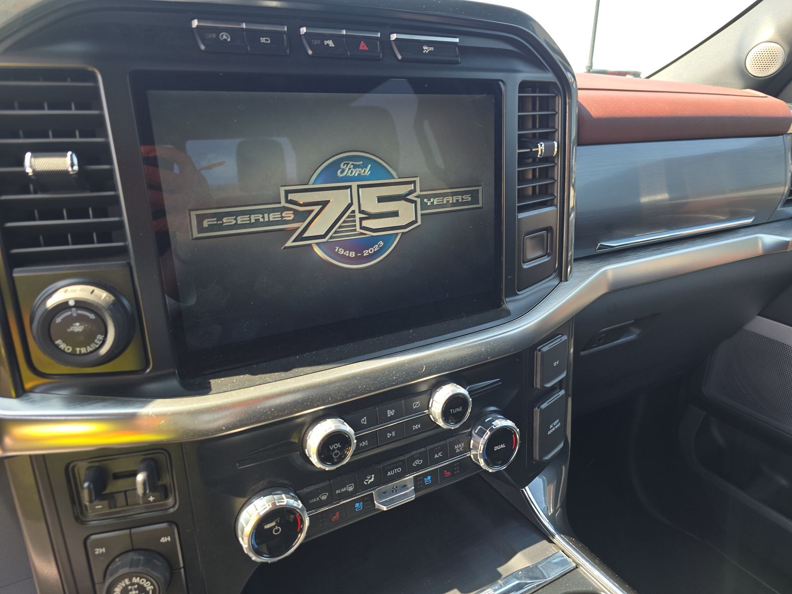 2023 Ford F-150 Lariat AWD