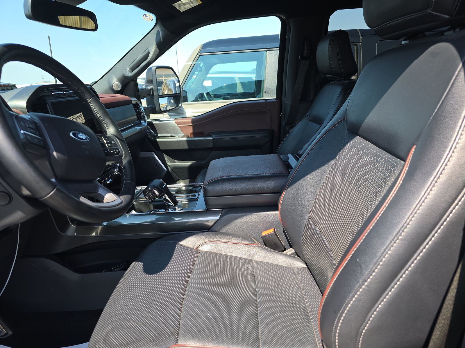 2023 Ford F-150 Lariat AWD