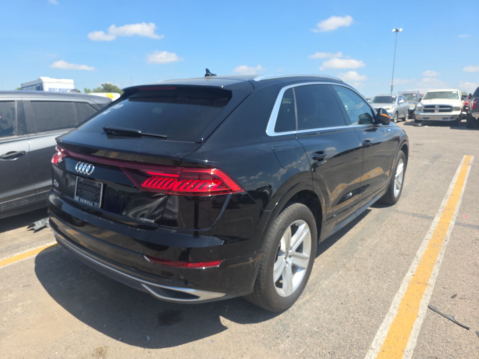 2021 Audi Q8 Premium AWD