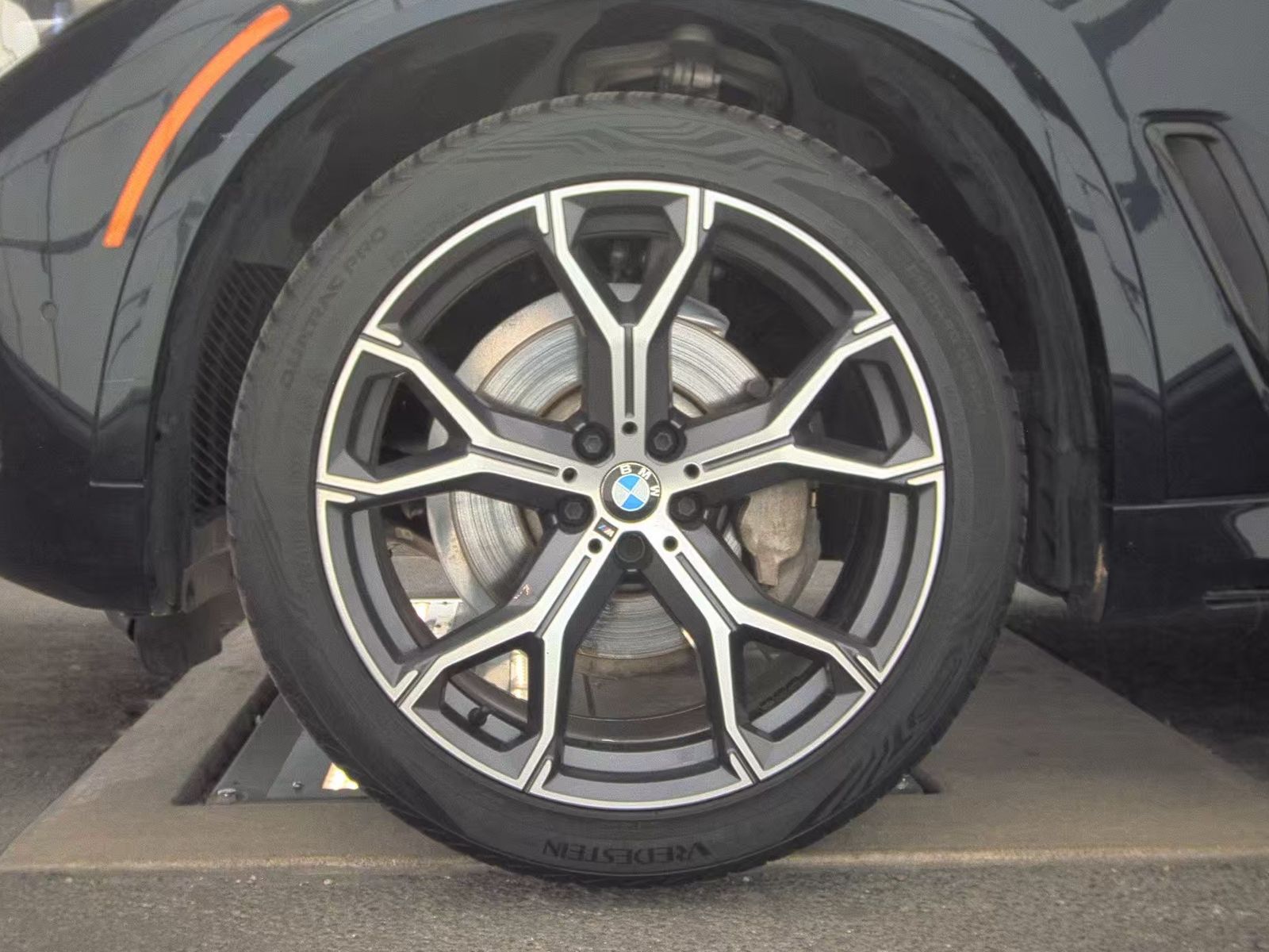 2020 BMW X5 sDrive40i RWD