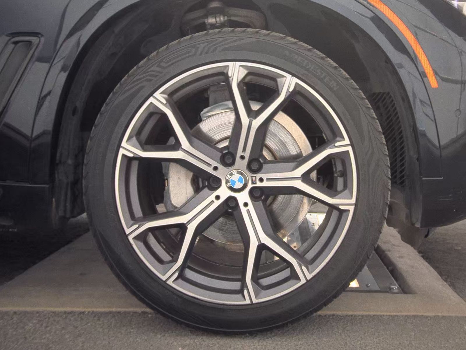 2020 BMW X5 sDrive40i RWD