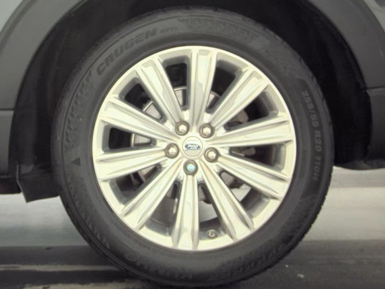 2020 Ford Explorer Limited RWD