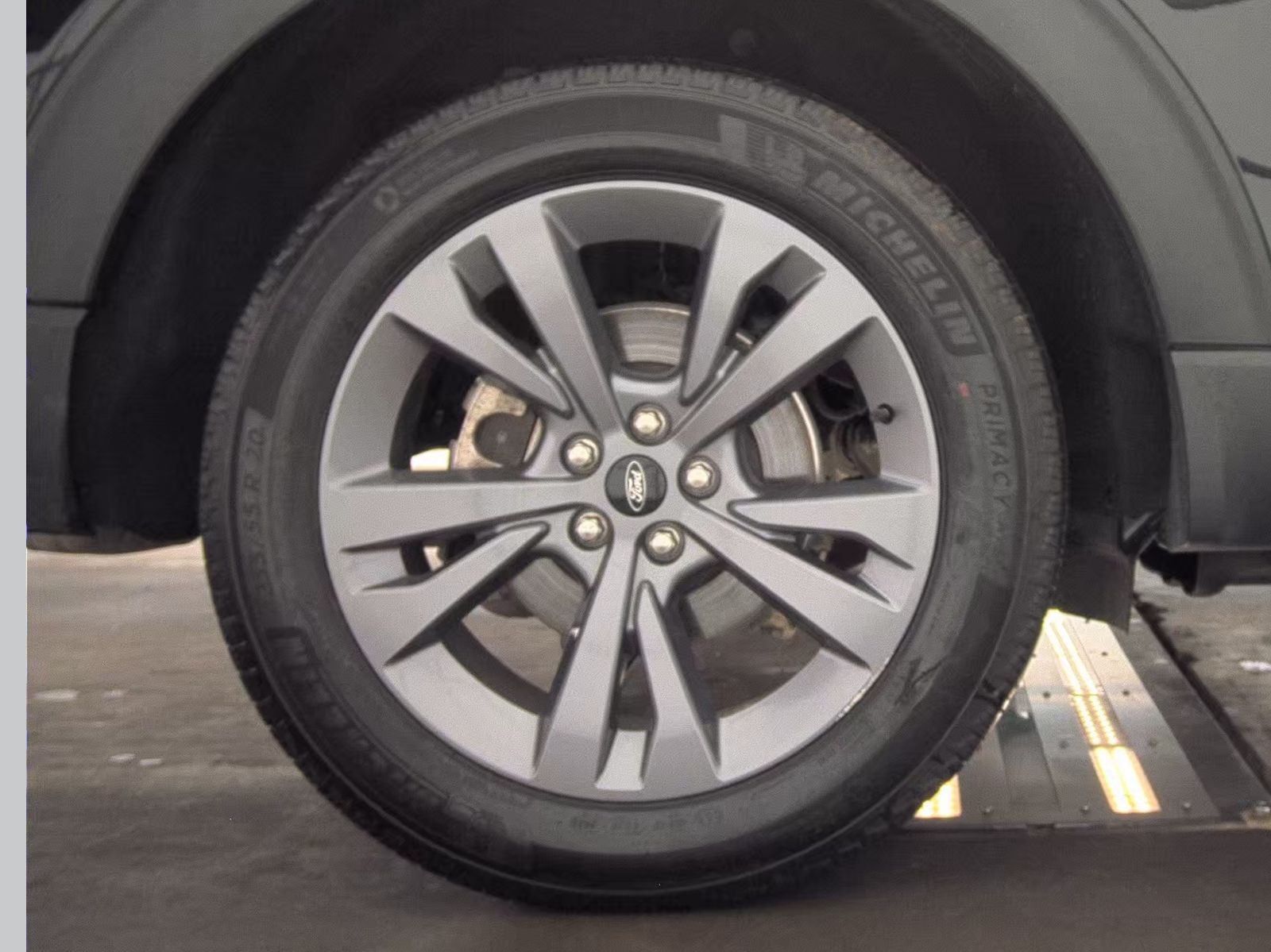 2024 Ford Explorer XLT AWD