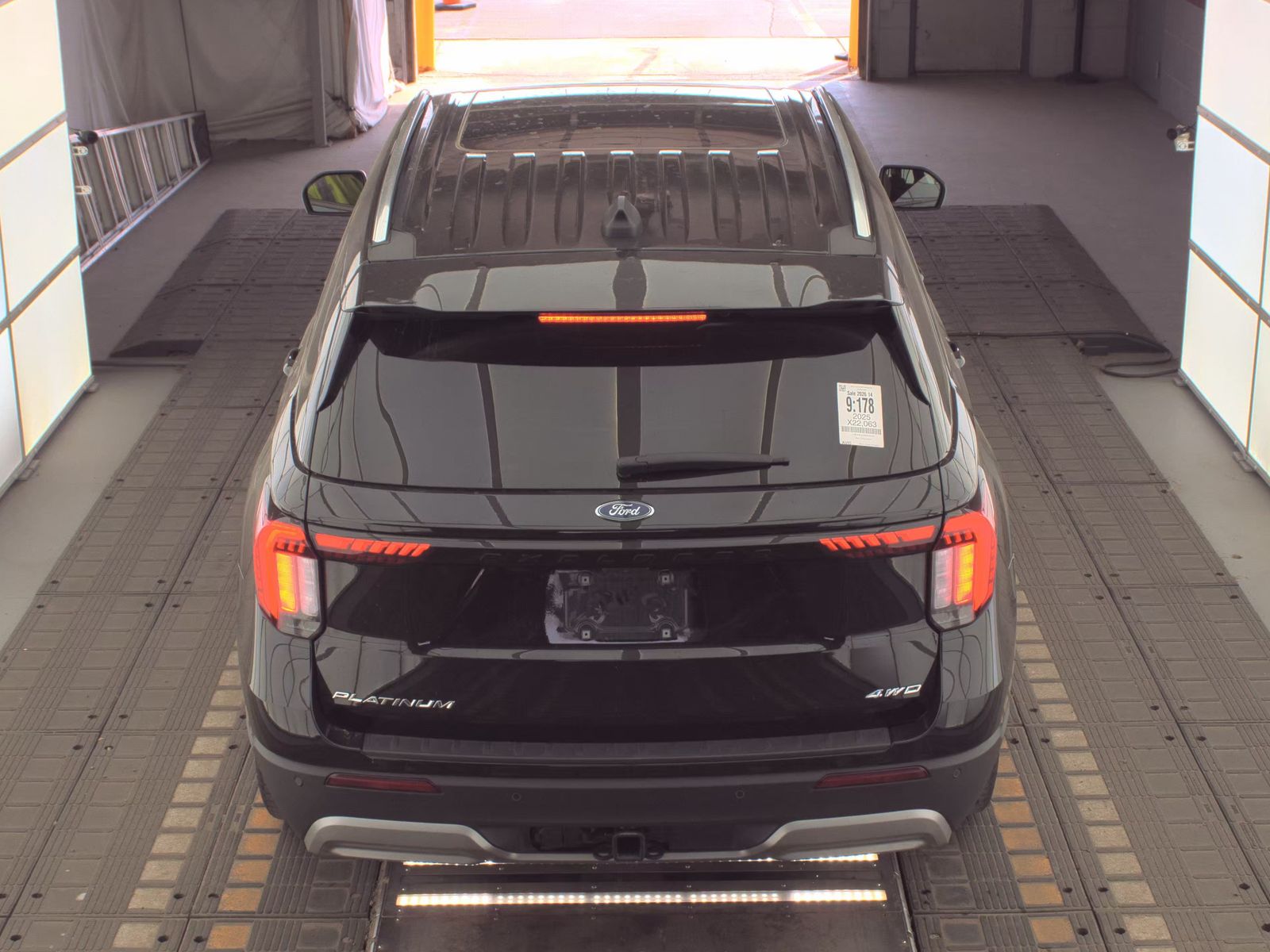 FORD EXPLORER - 7