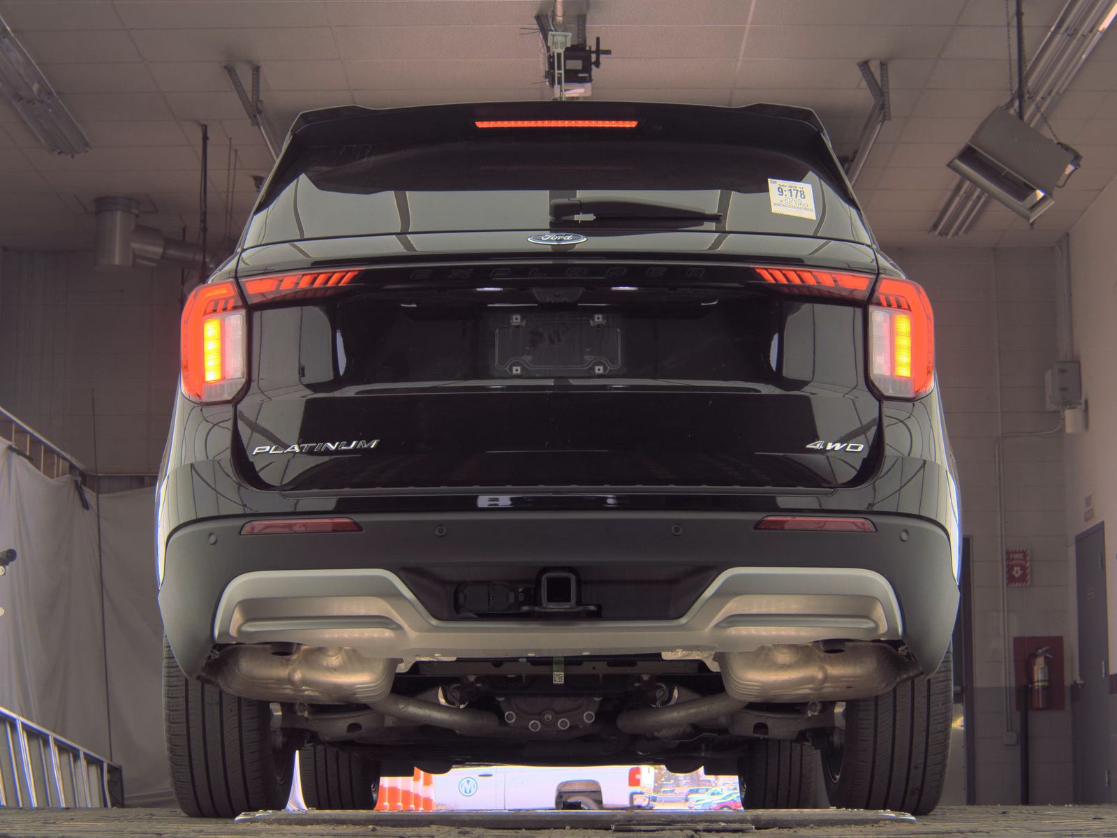 FORD EXPLORER - 8