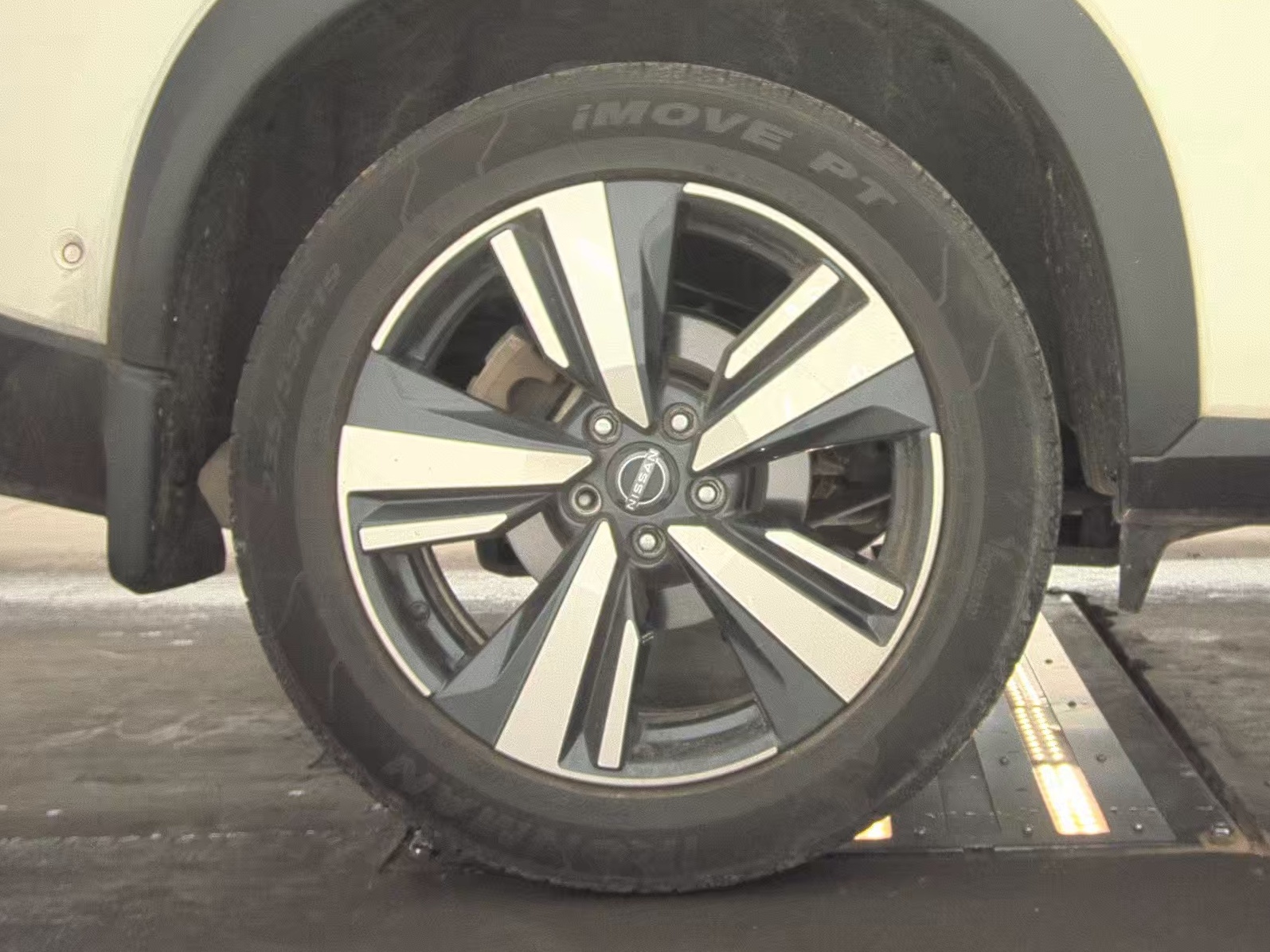 2022 Nissan Rogue SL FWD