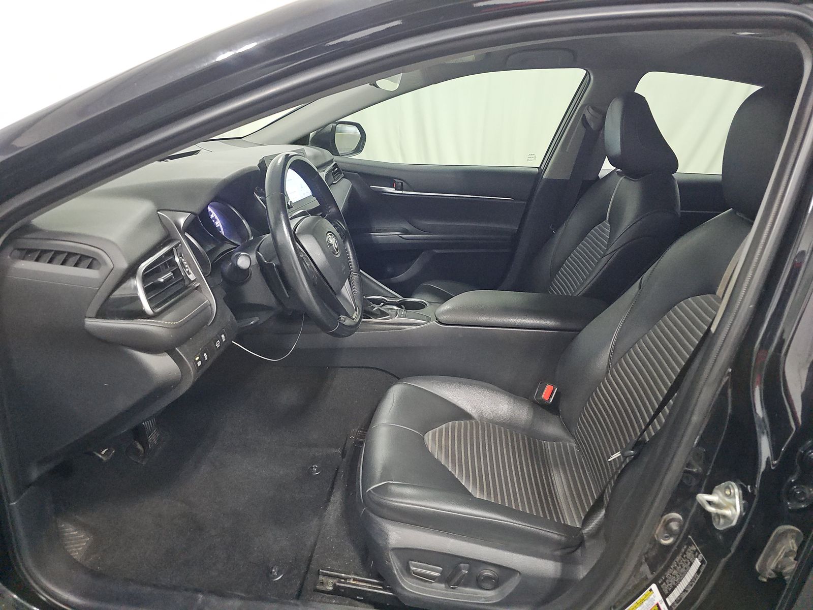 2023 Toyota Camry SE FWD