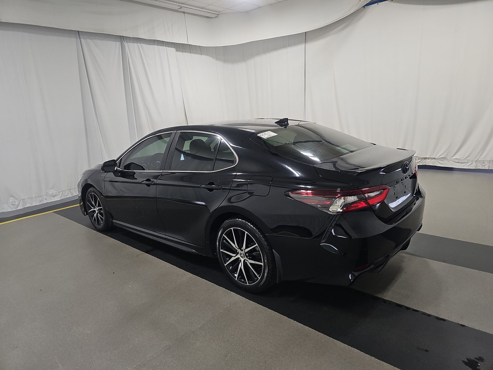 2023 Toyota Camry SE FWD