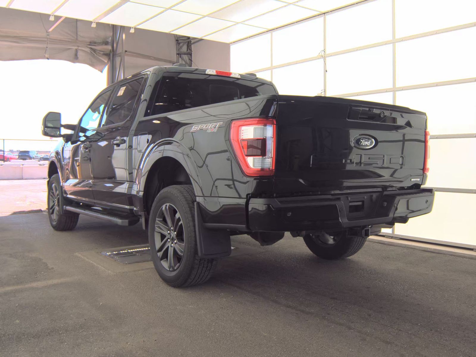 2023 Ford F-150 Lariat AWD