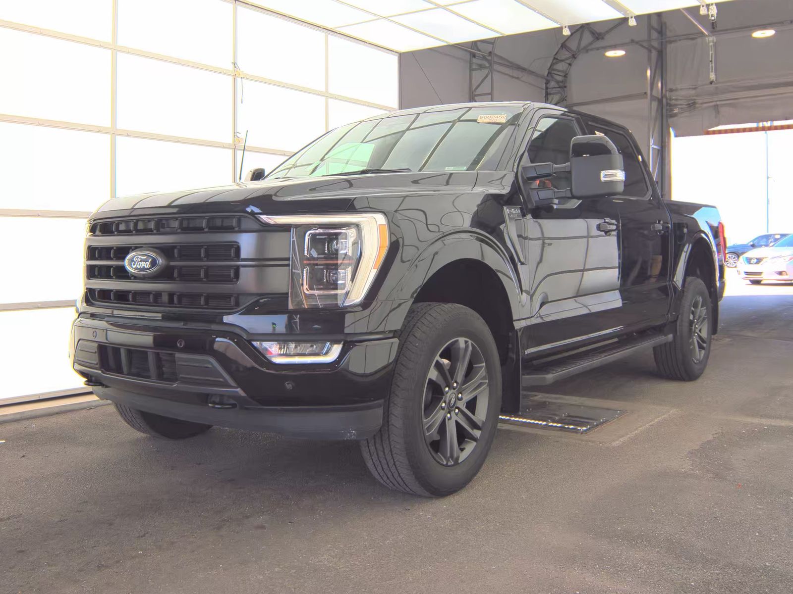 2023 Ford F-150 Lariat AWD