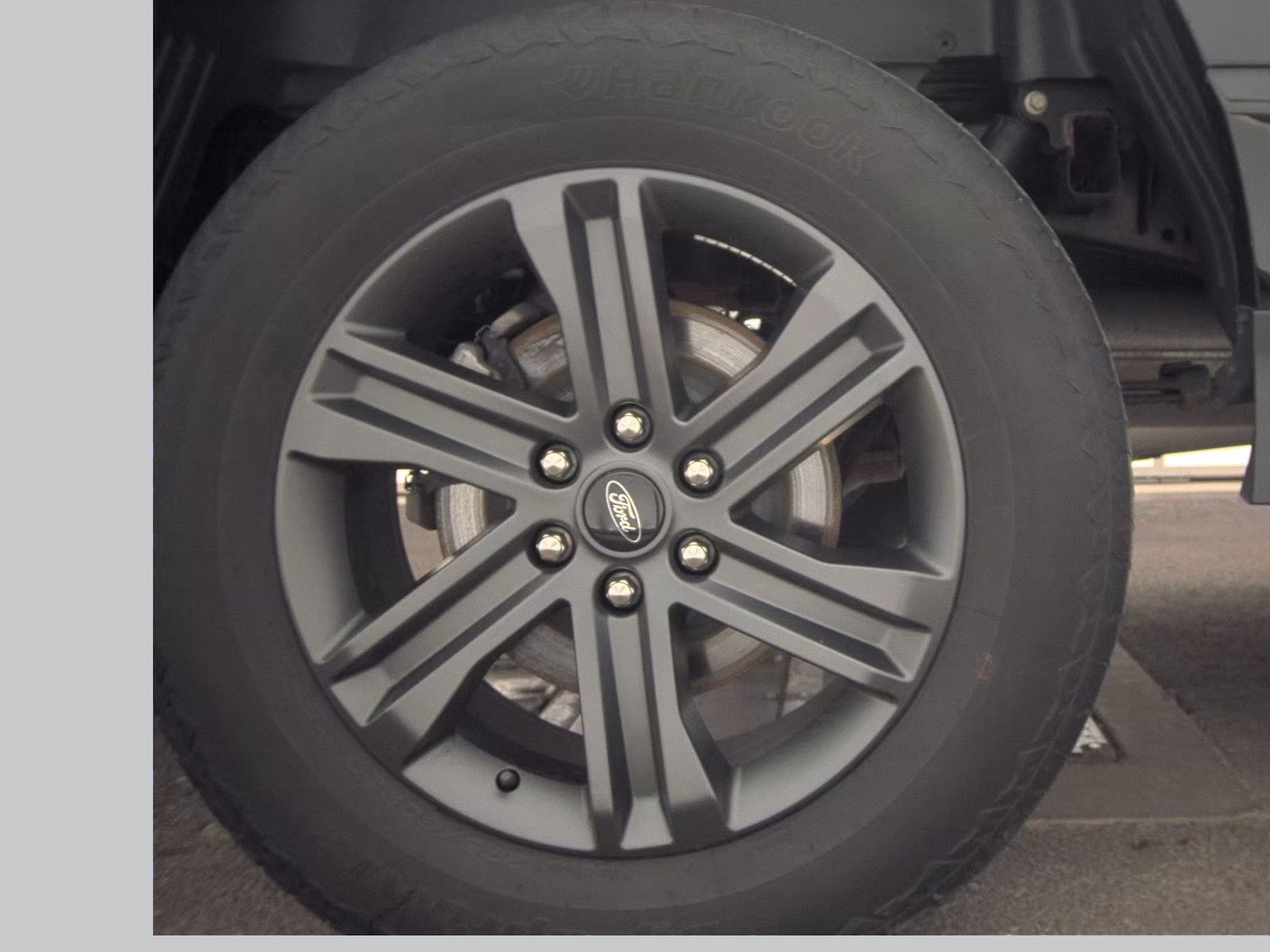 2023 Ford F-150 Lariat AWD