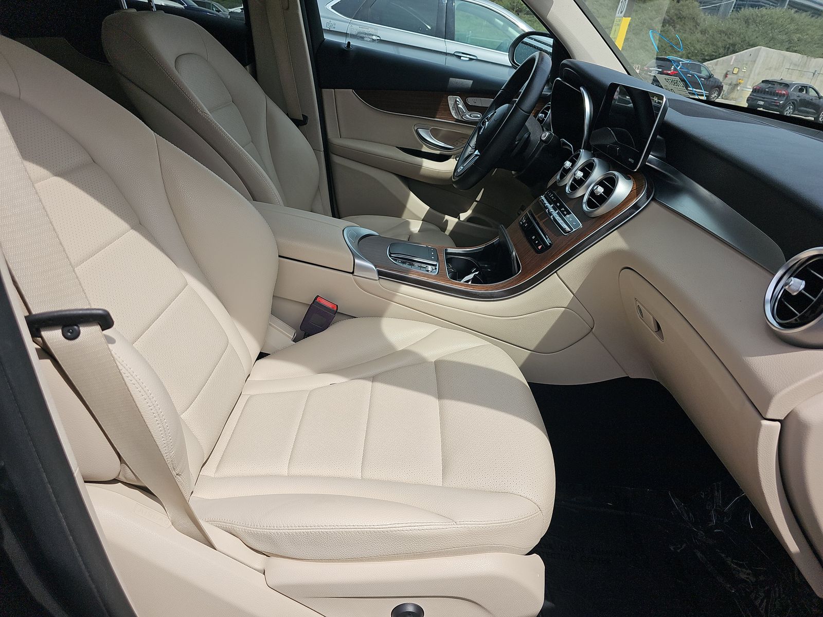 2022 Mercedes-Benz GLC GLC 300 AWD