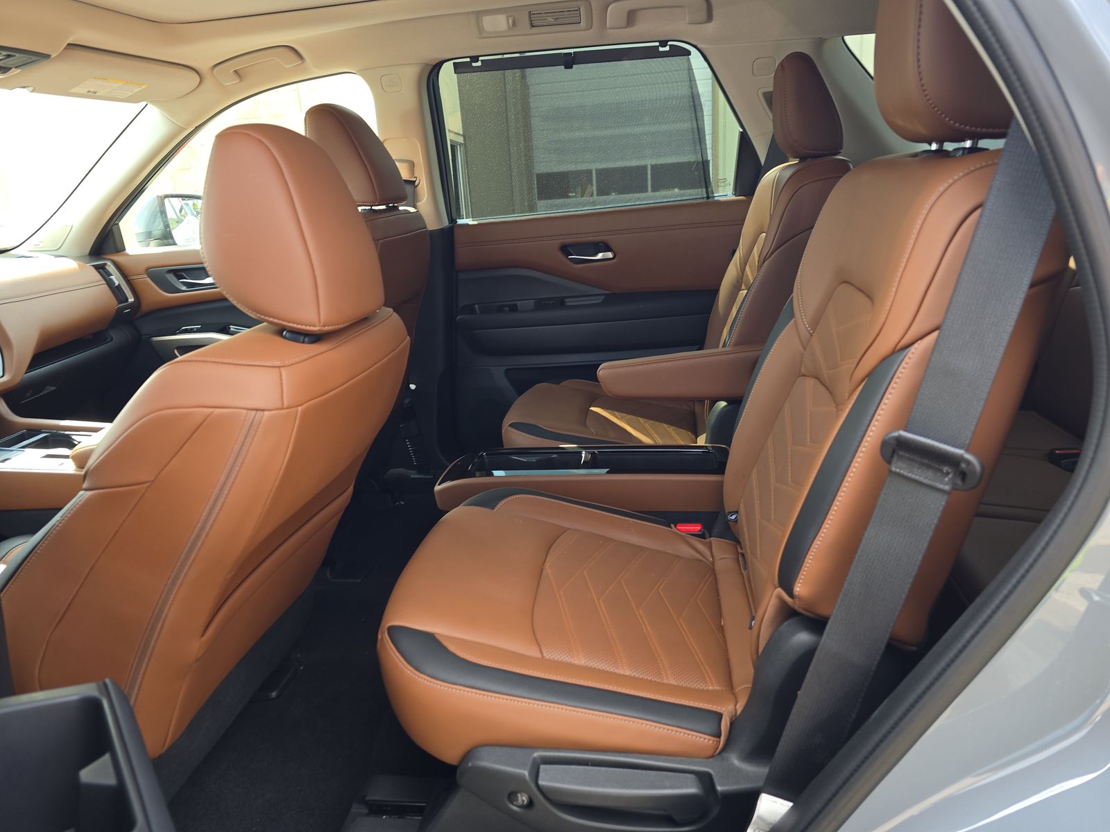 2024 Nissan Pathfinder Platinum FWD