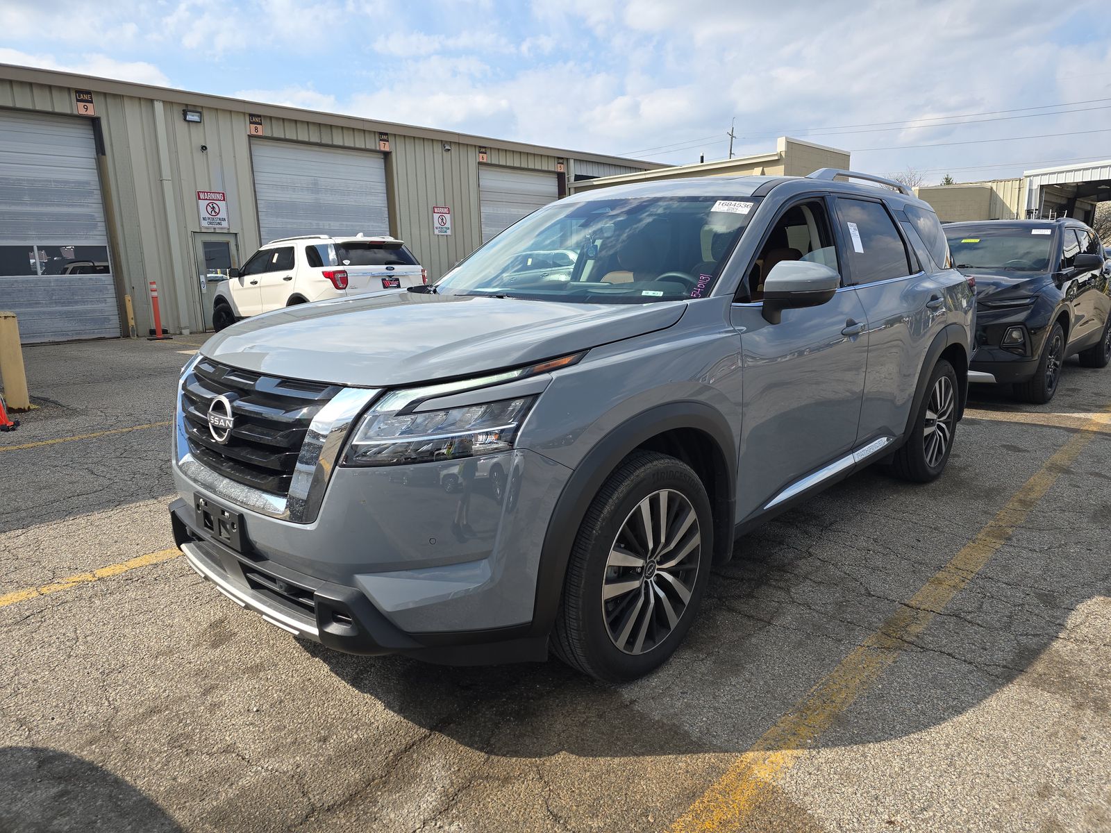 2024 Nissan Pathfinder Platinum FWD