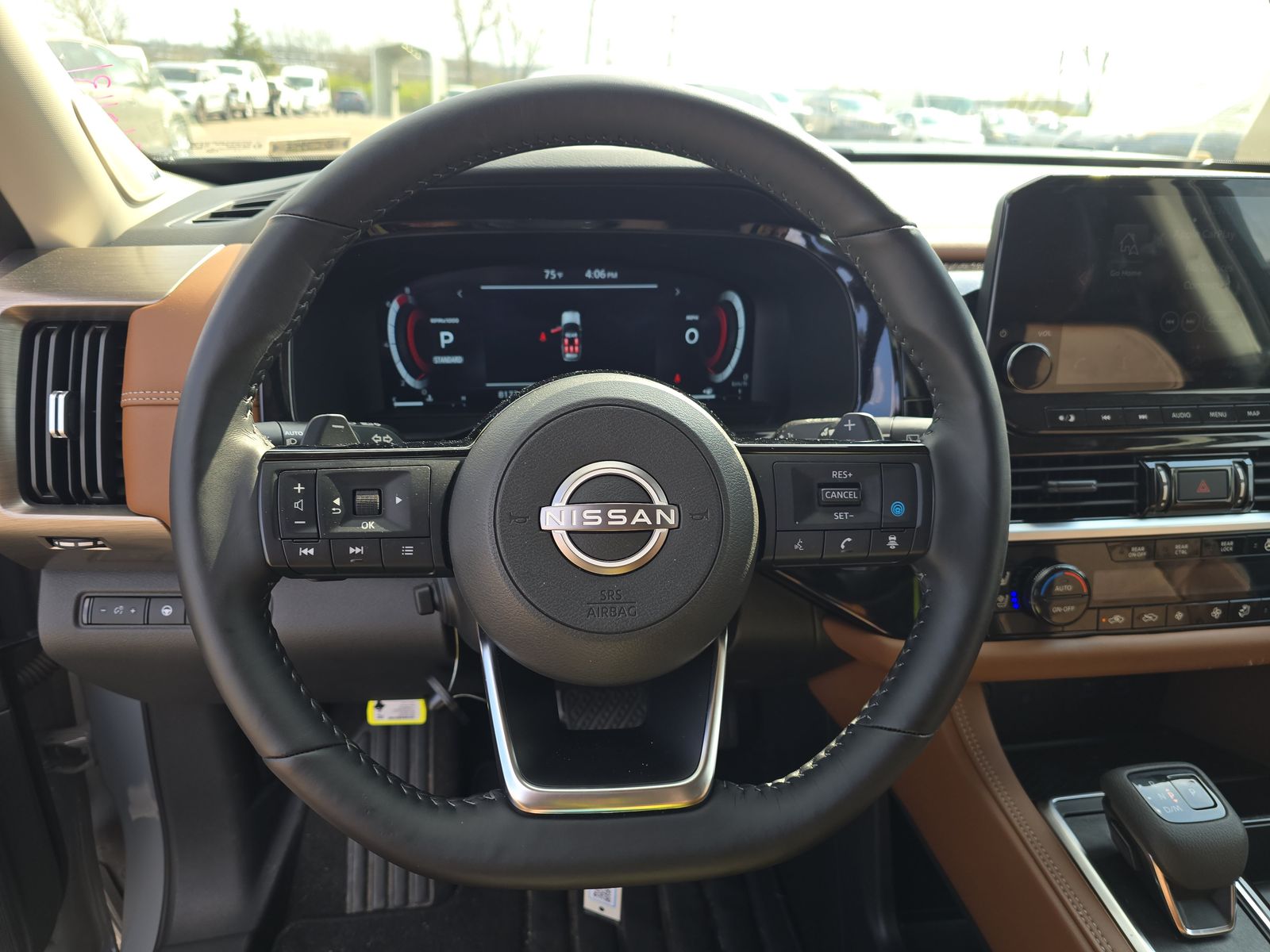 2024 Nissan Pathfinder Platinum FWD