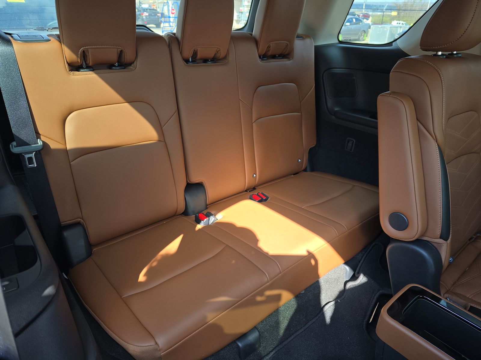 2024 Nissan Pathfinder Platinum FWD