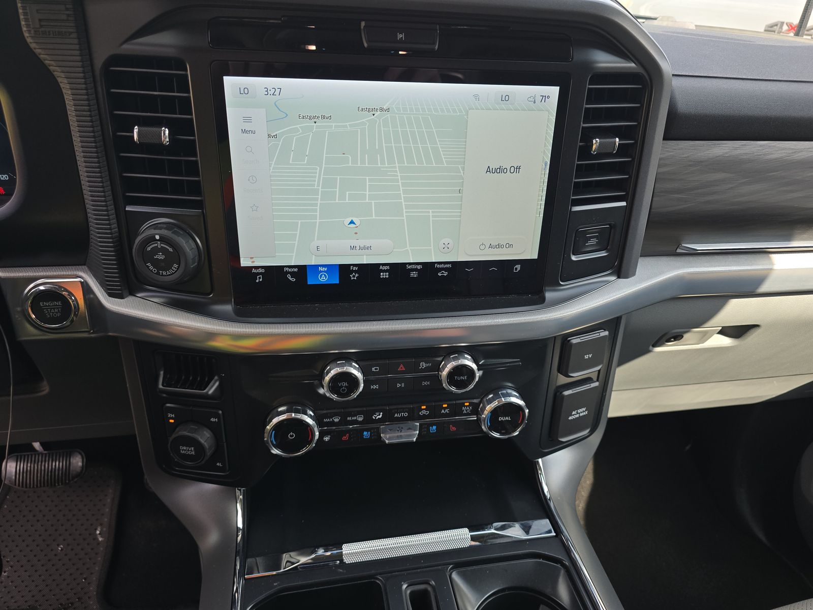 2025 Ford F-150 Lariat AWD