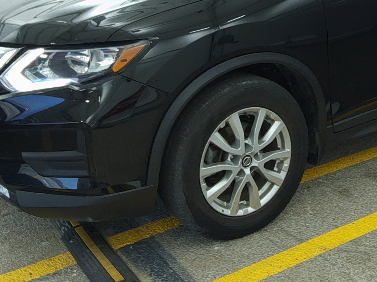 2018 Nissan Rogue SV FWD