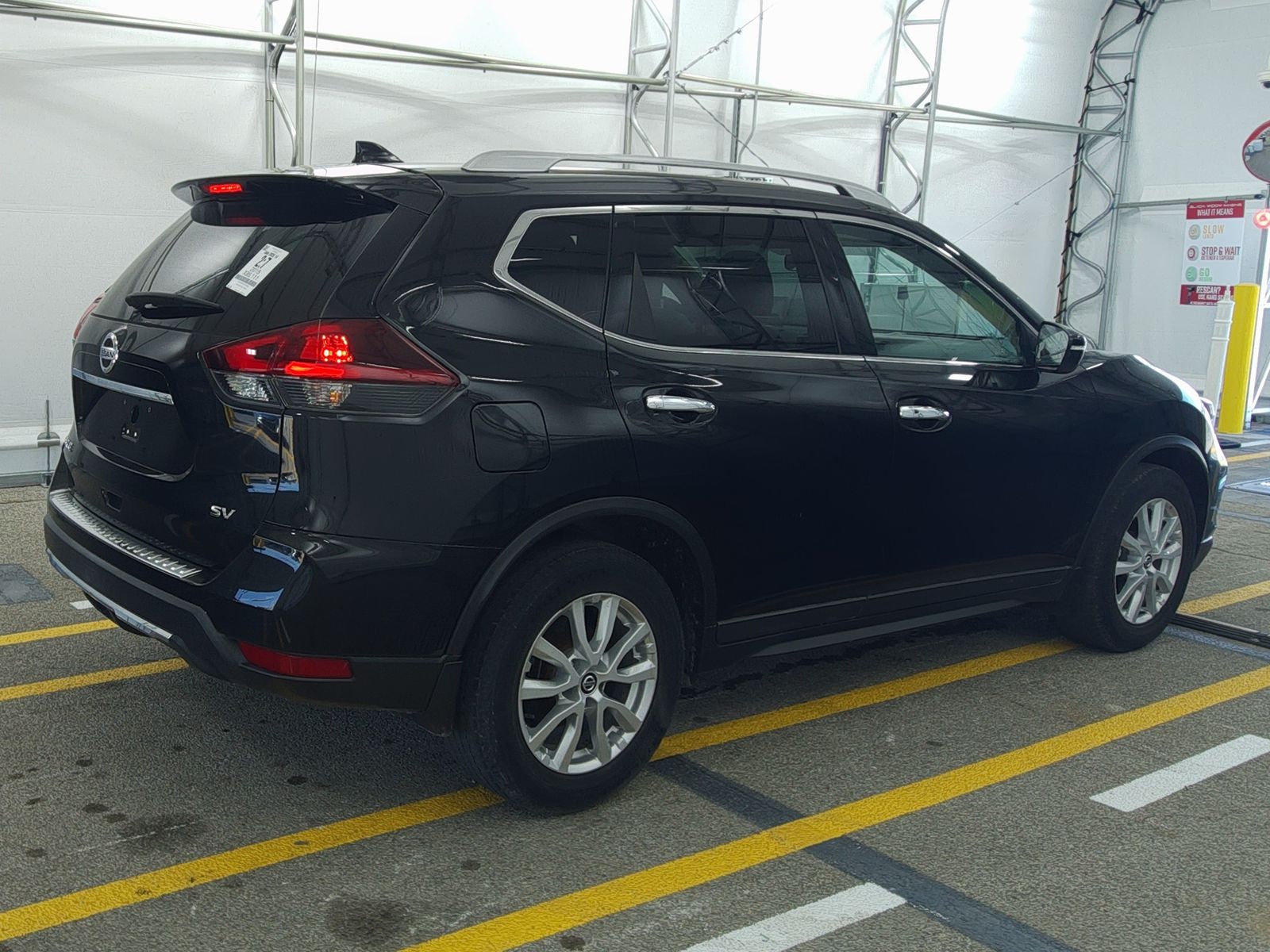 2018 Nissan Rogue SV FWD