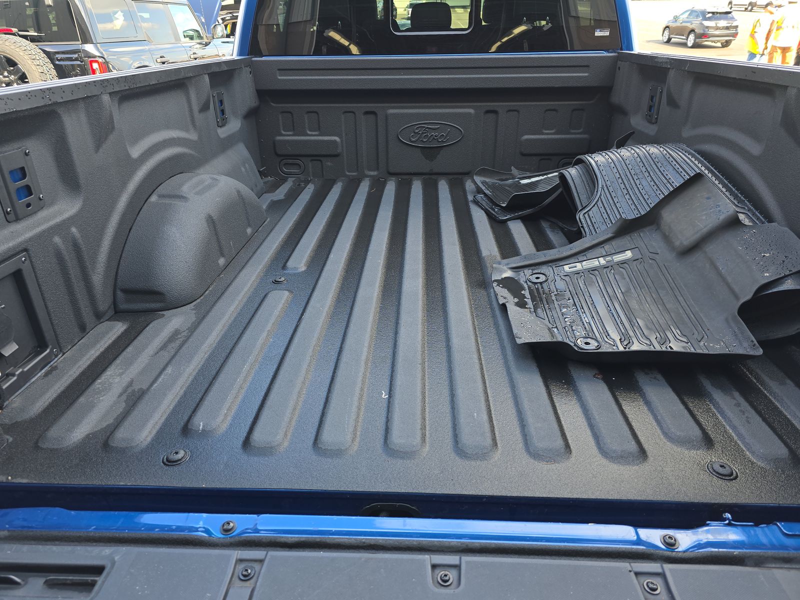 2025 Ford F-150 XLT AWD