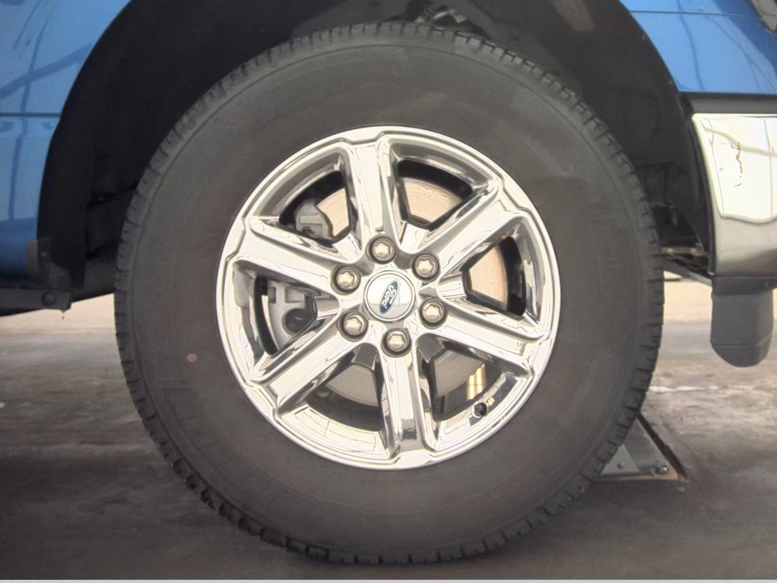 2025 Ford F-150 XLT AWD