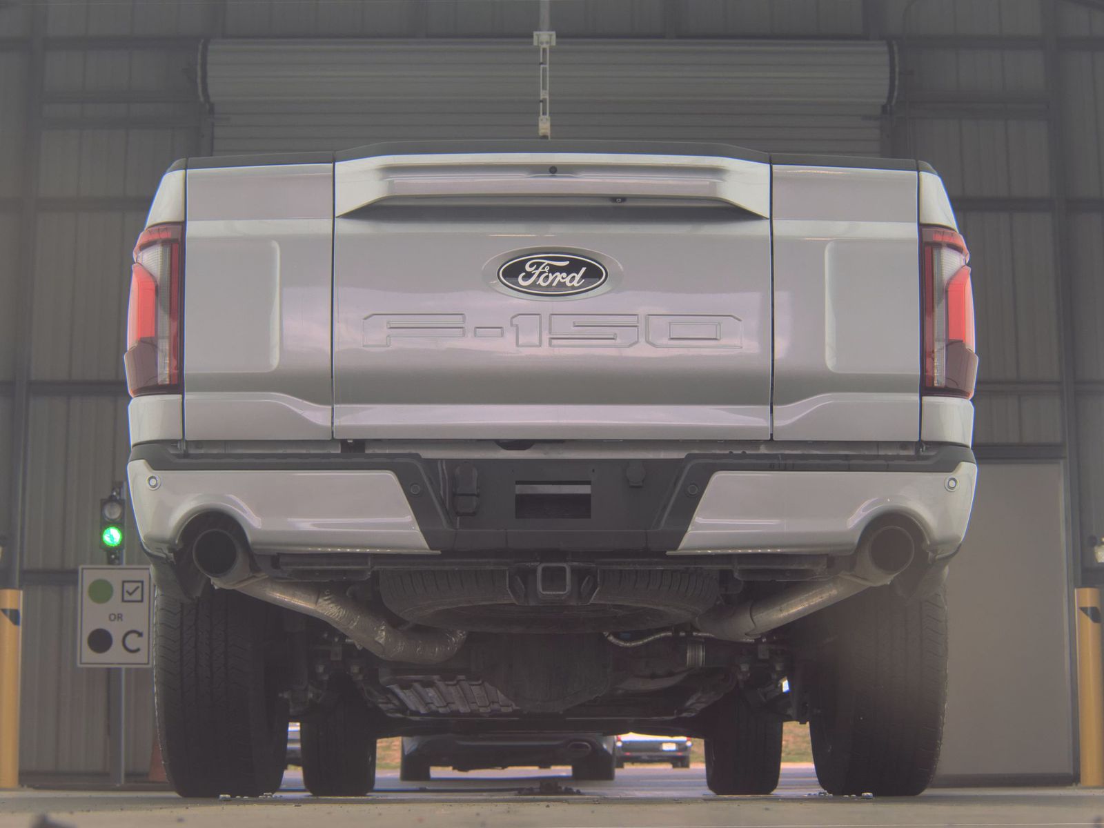 2025 Ford F-150 Hybrid Lariat AWD