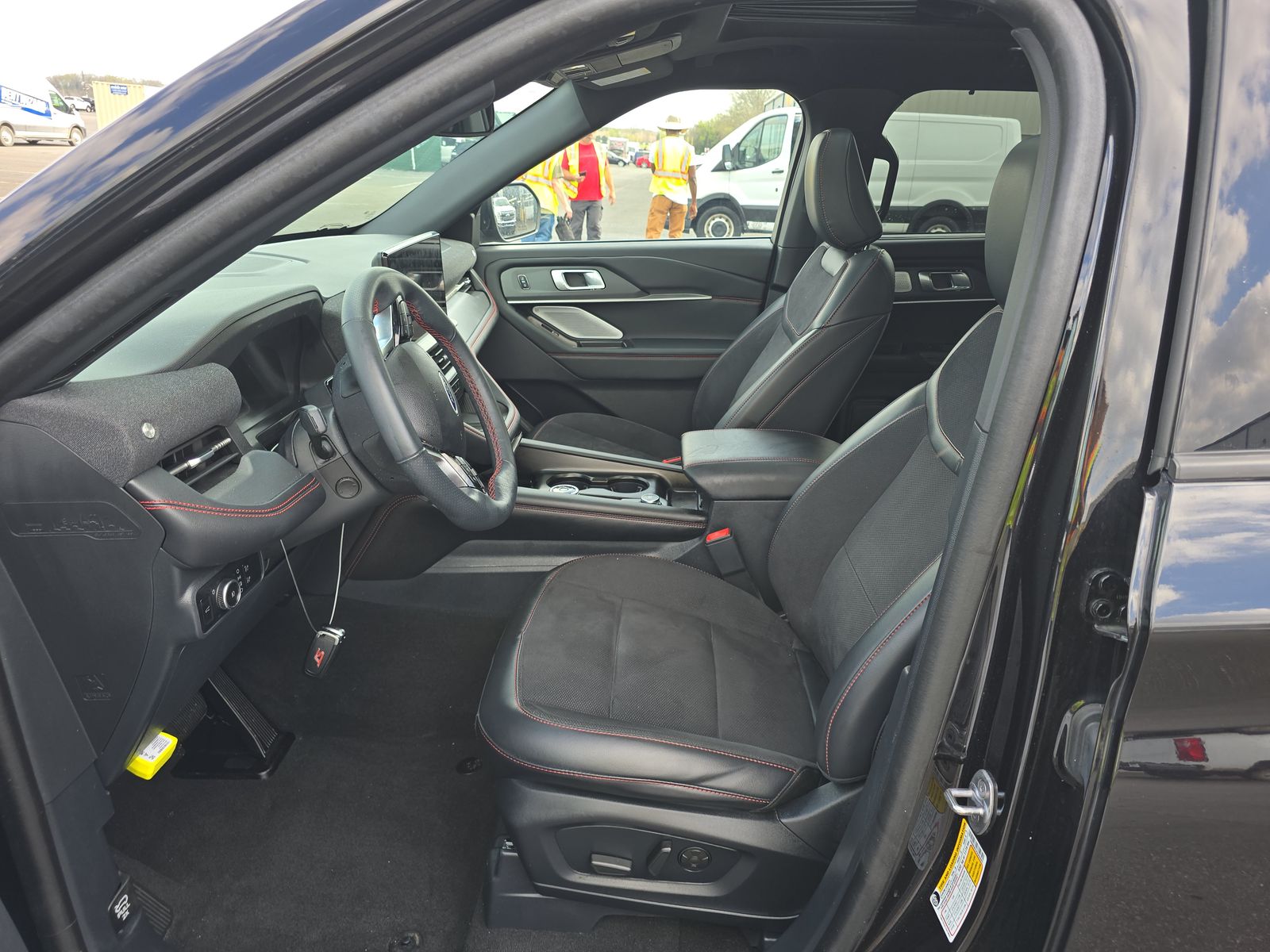 2025 Ford Explorer ST AWD