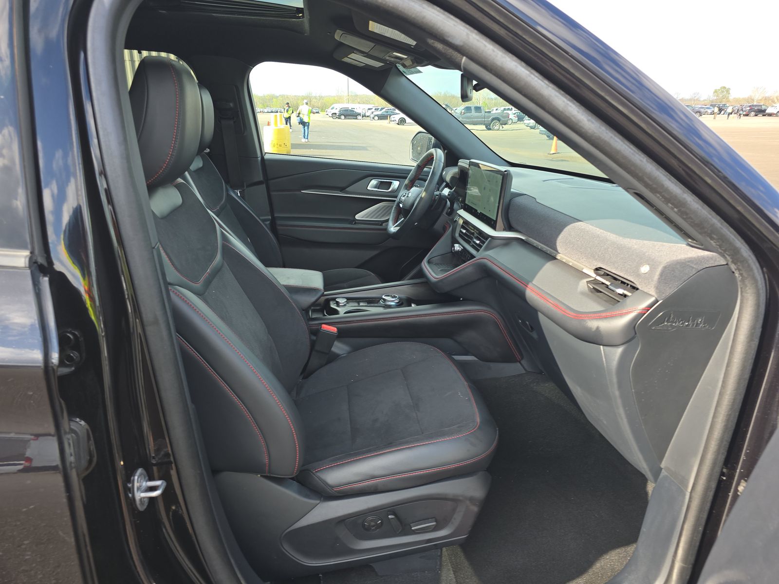 2025 Ford Explorer ST AWD