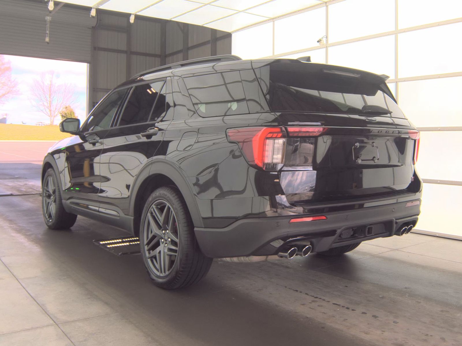 2025 Ford Explorer ST AWD