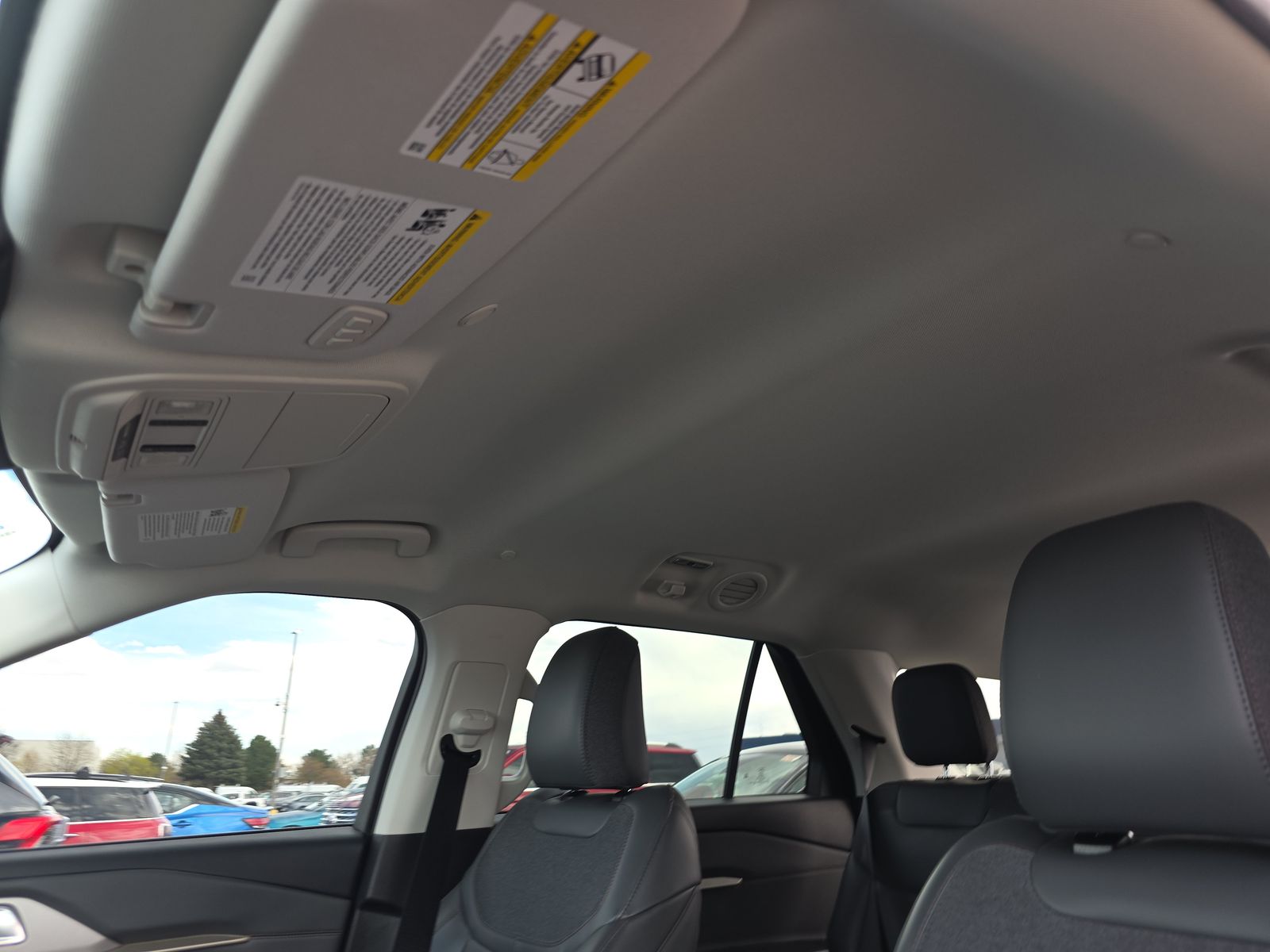 2025 Ford Explorer Active AWD