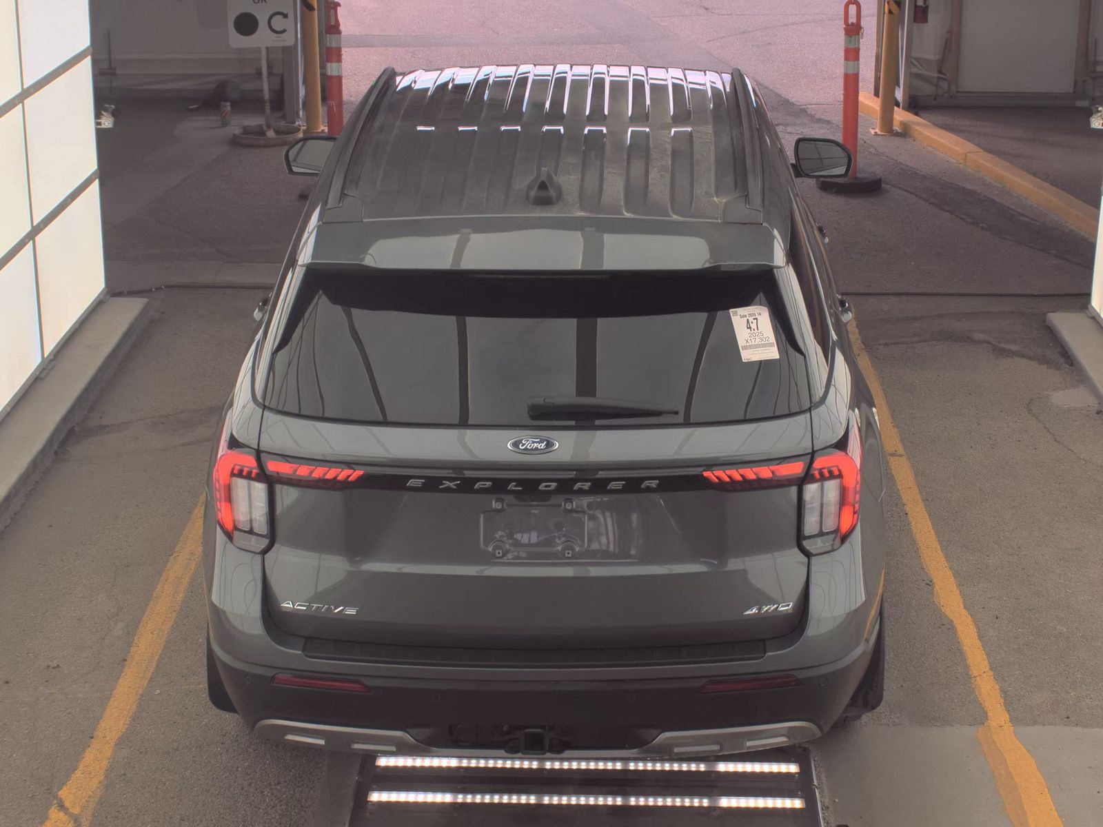 2025 Ford Explorer Active AWD