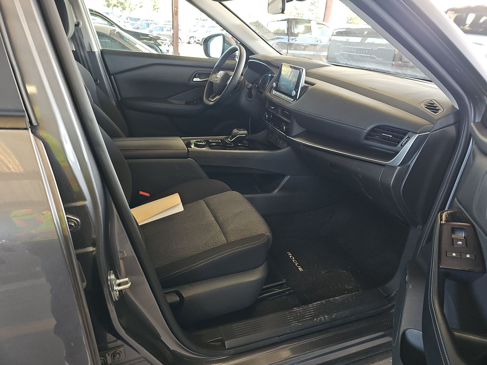 2025 Nissan Rogue SV AWD