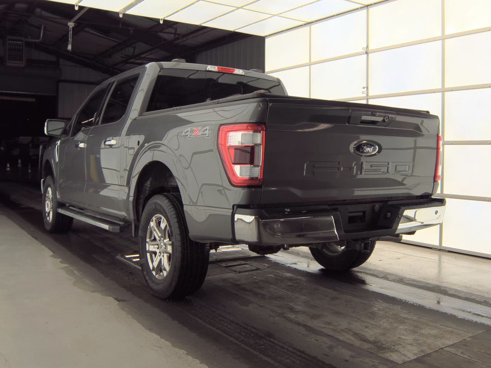 2023 Ford F-150 Lariat AWD