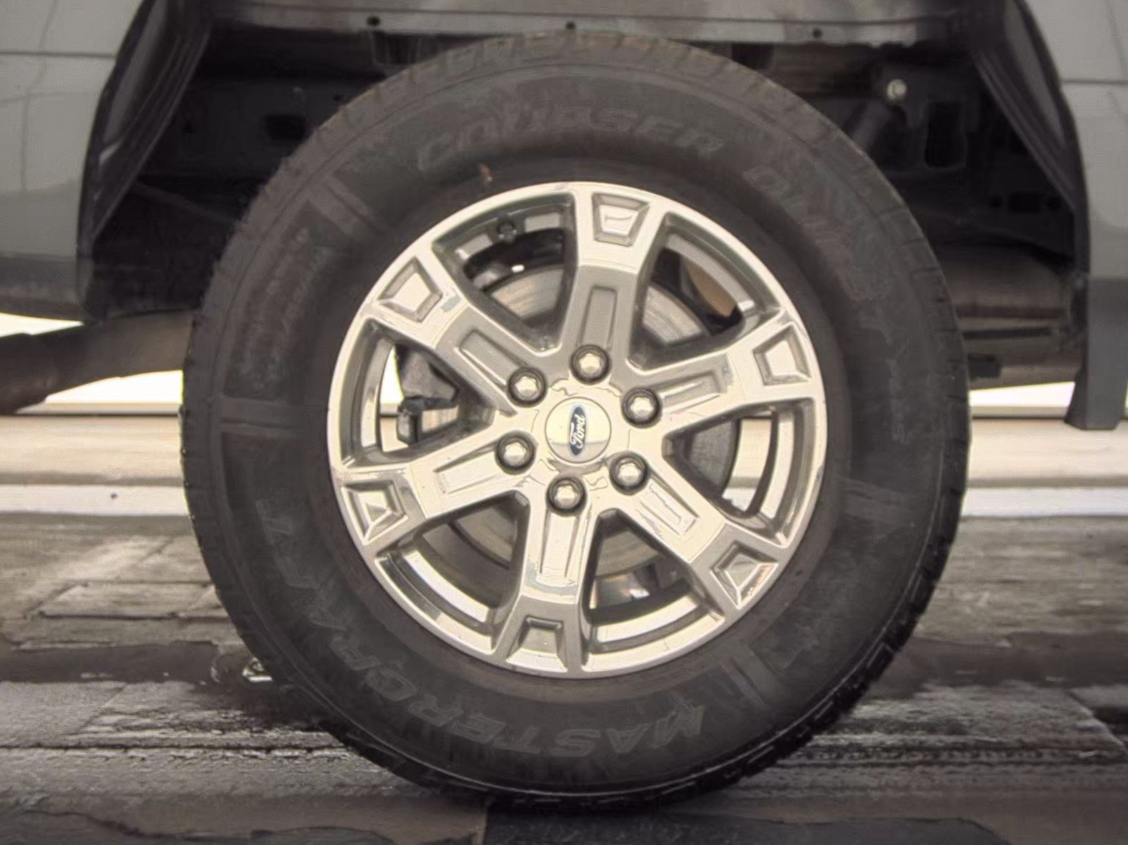 2023 Ford F-150 Lariat AWD