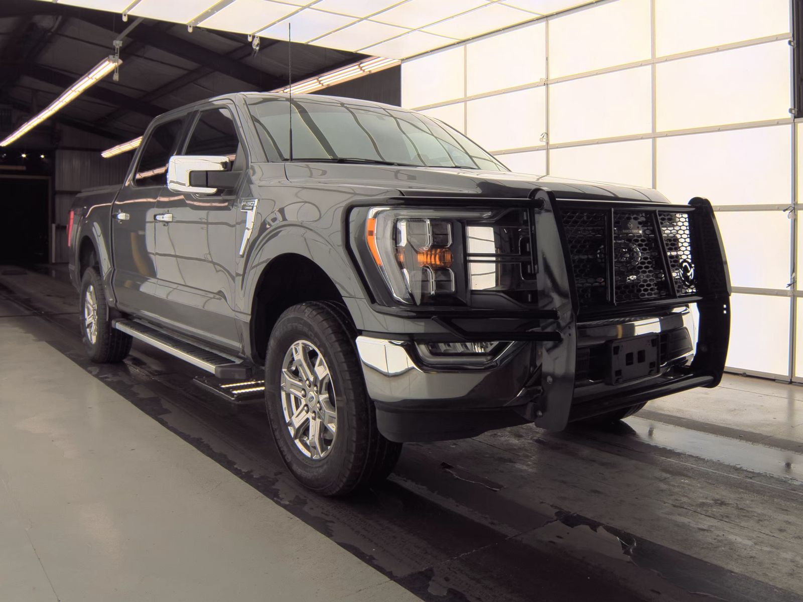 2023 Ford F-150 Lariat AWD