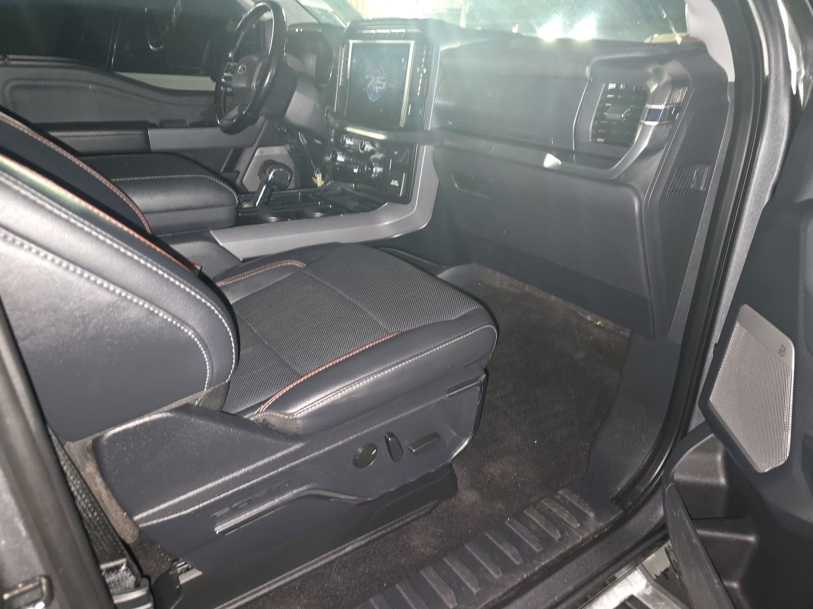 2023 Ford F-150 Lariat AWD