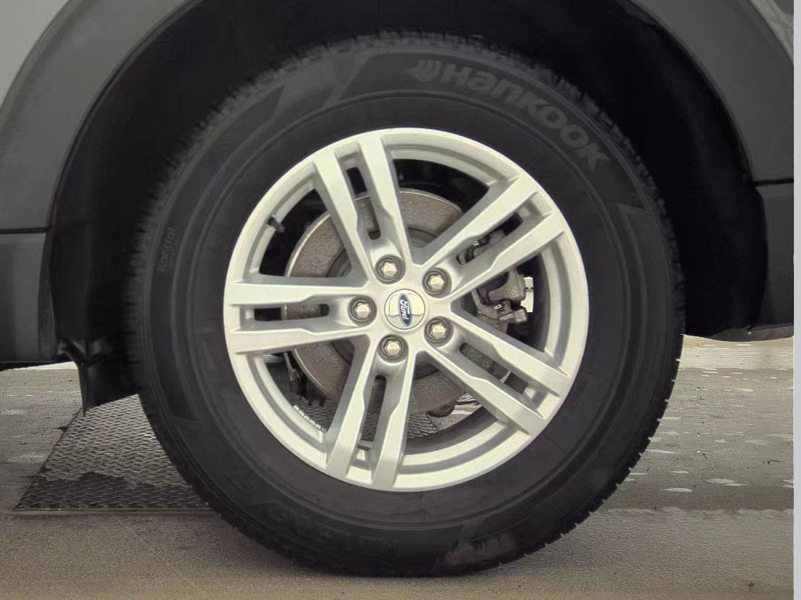 2022 Ford Explorer XLT AWD