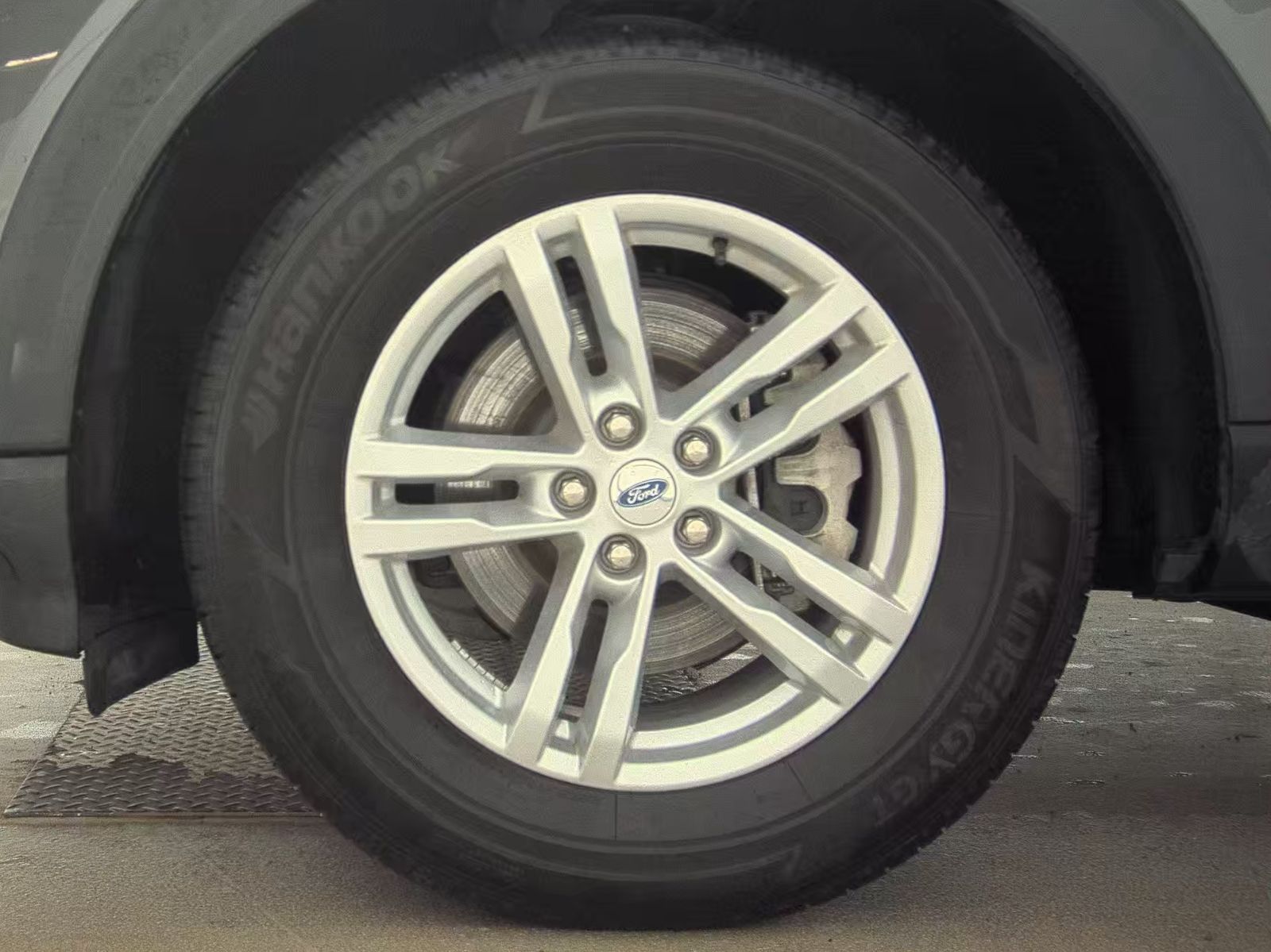 2022 Ford Explorer XLT AWD