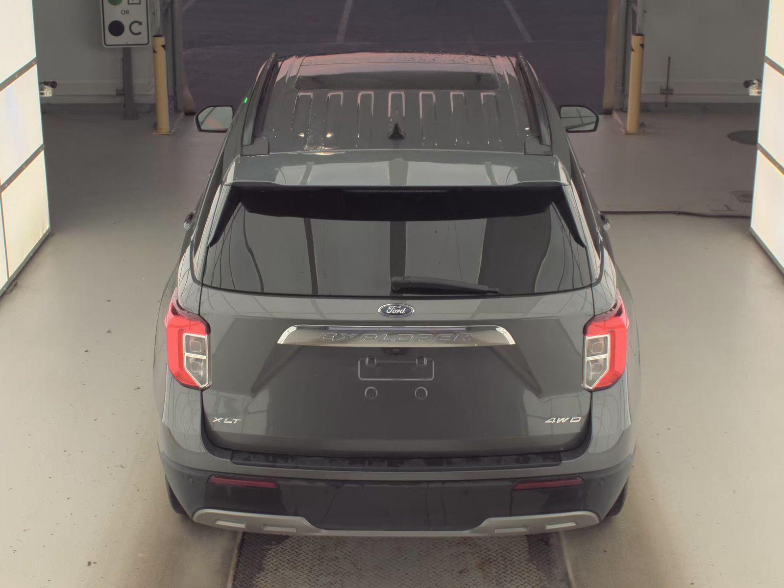 2022 Ford Explorer XLT AWD