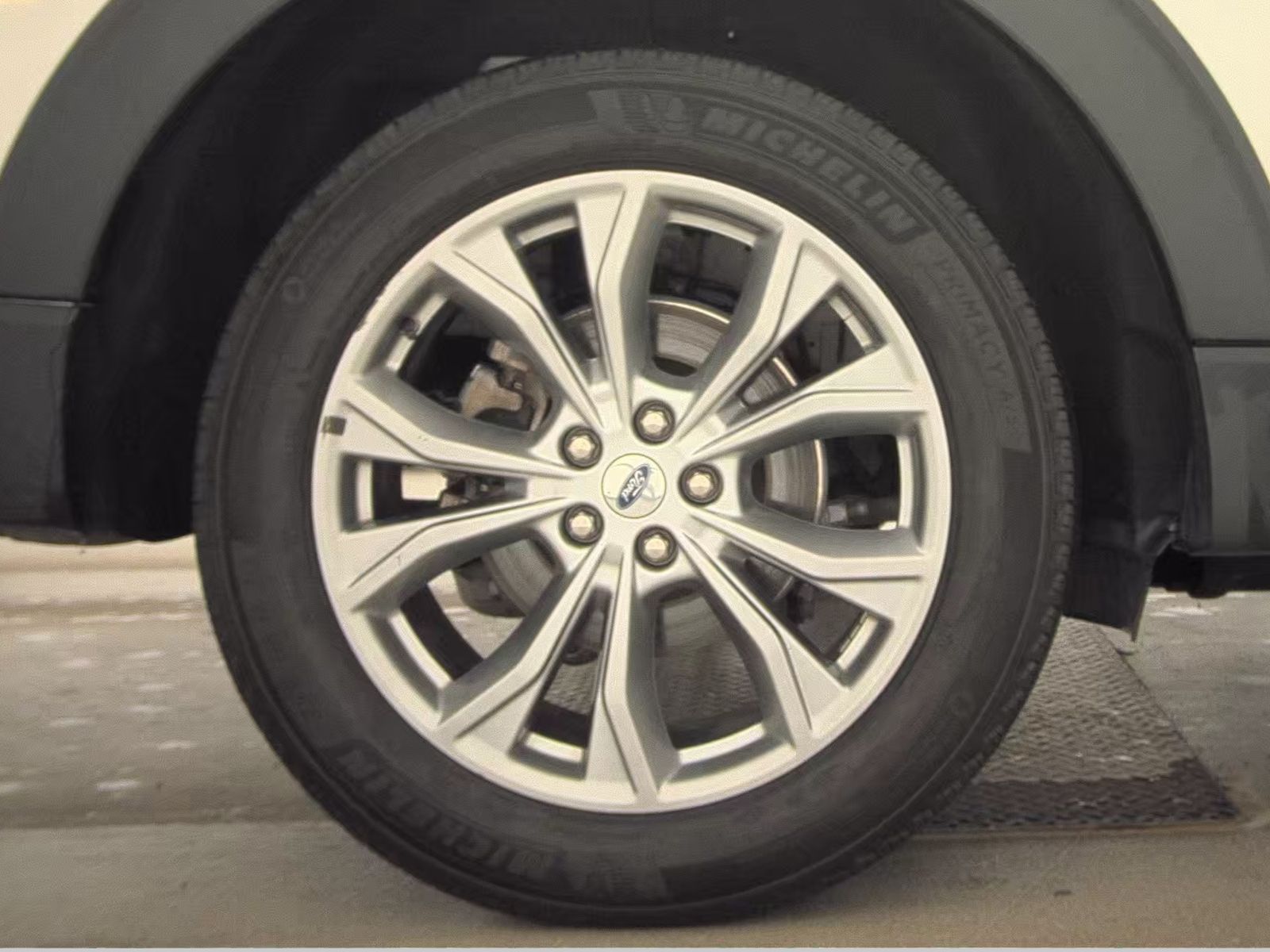 2023 Ford Explorer XLT AWD