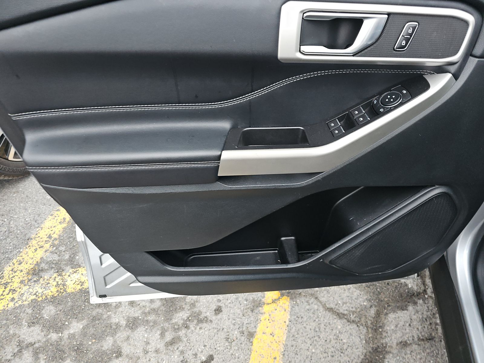 2022 Ford Explorer XLT AWD