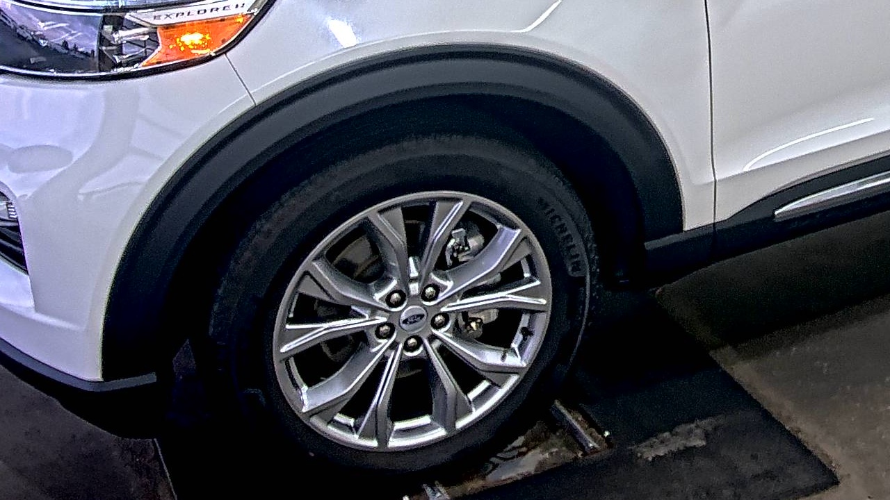 2023 Ford Explorer XLT AWD