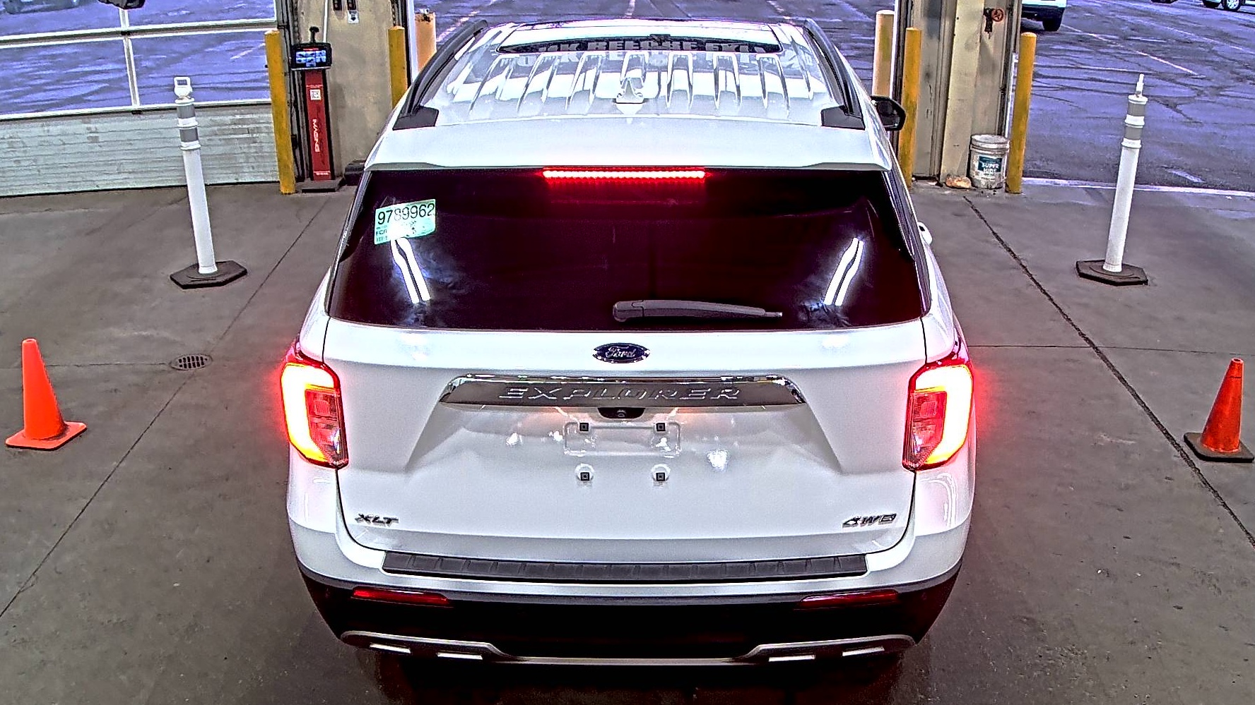 2023 Ford Explorer XLT AWD