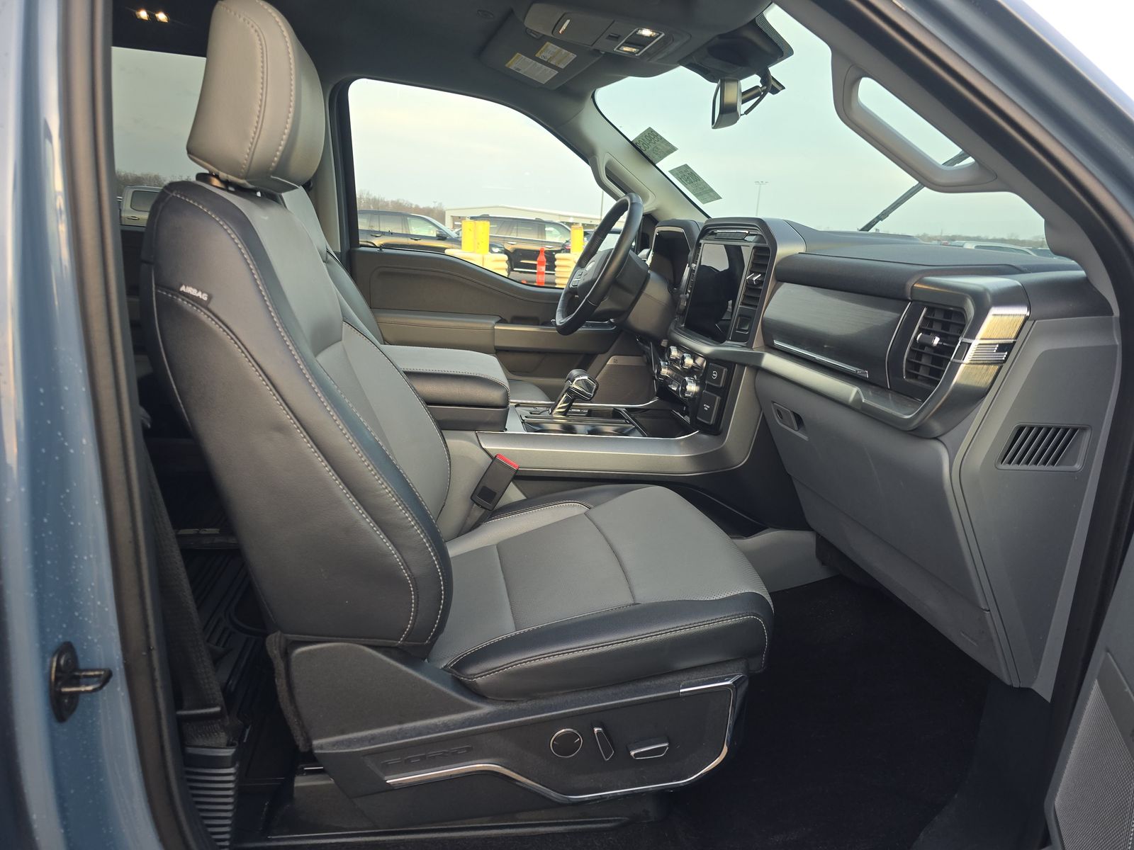 2023 Ford F-150 Hybrid Lariat AWD