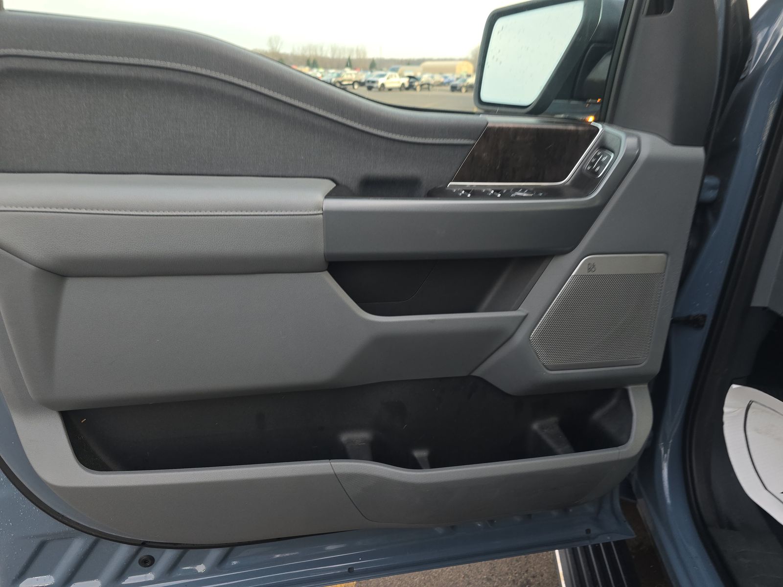 2023 Ford F-150 Hybrid Lariat AWD